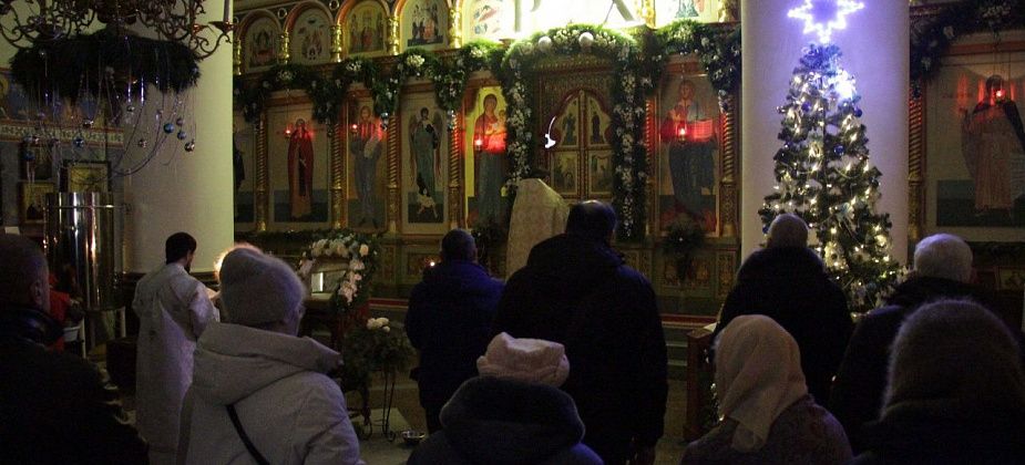 Крещенской водой в серовских храмах можно будет запасаться с 18 января