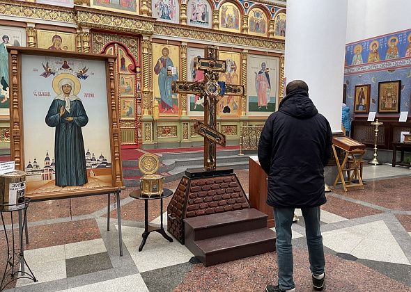 В Серове пребывают мощи и икона Матроны Московской и крест-мощевик 