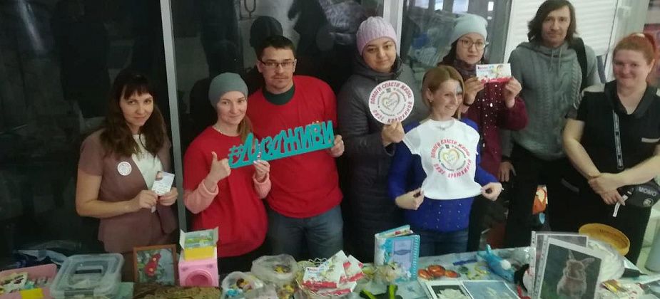 Серовские активисты собирают средства на лечение Лизы Краюхиной, девочки с СМА из Заречного