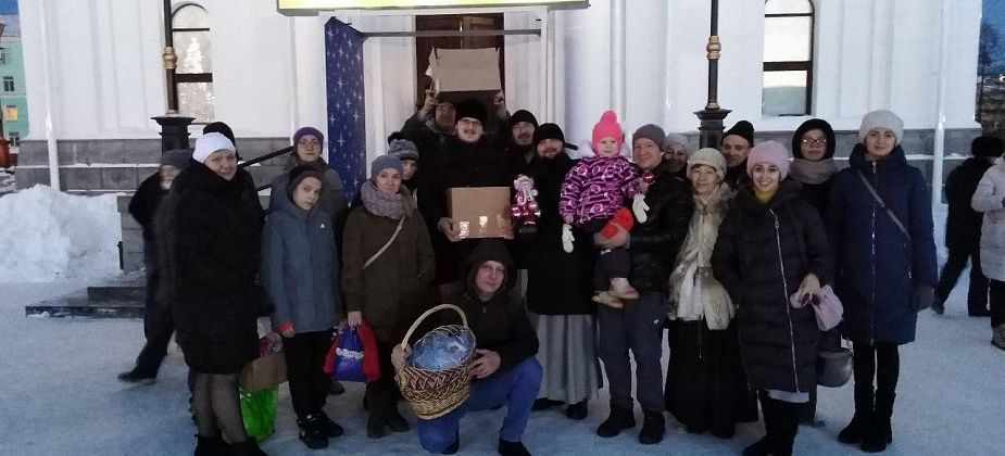 "Неподдельная радость и улыбки". Серовская епархия поздравила пациентов больницы с Рождеством