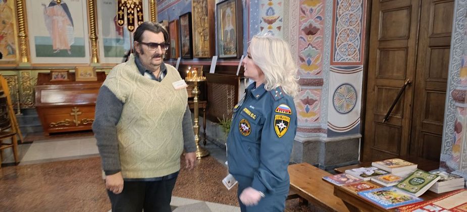 Серовские спасатели перед Крещением провели инструктаж для персонала религиозных объектов