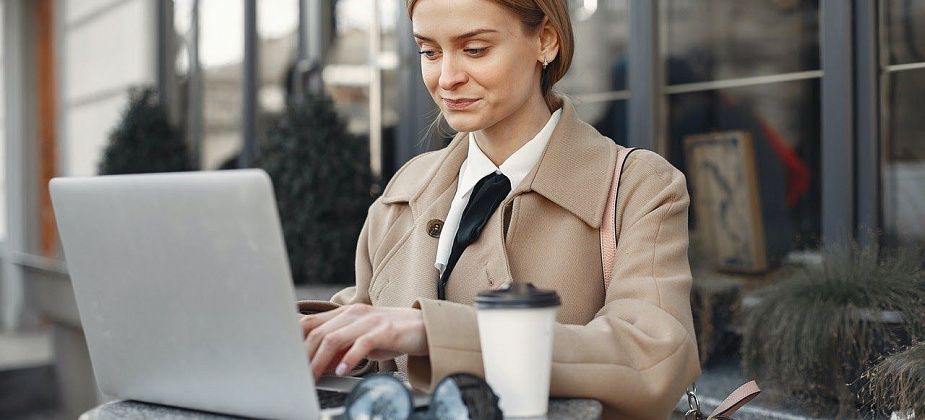 Общение без проблем: обзор видеочата CooMeet
