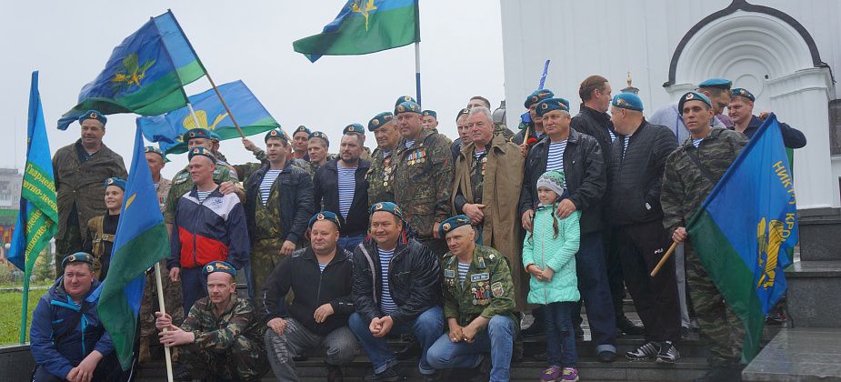 Серовские десантники побывали на молебне 