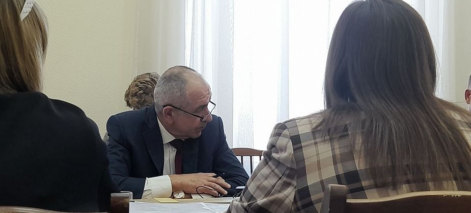 Заместитель главы Серова не назвал имена звезд, которые поздравят серовчан с Днем города