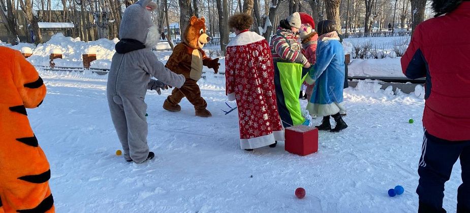 Серовчан зовут принять участие в марафоне Дедов Морозов