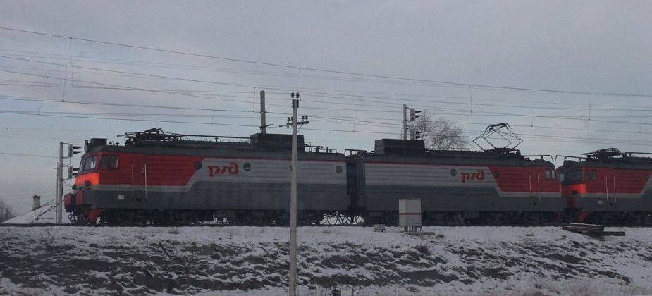 На станции Серов с поезда сняли двух омичей