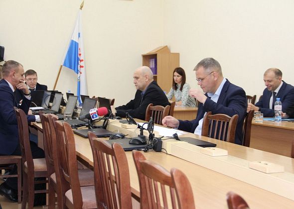 Депутатам рассказали, как продвигаются работы на основных стройках Серова