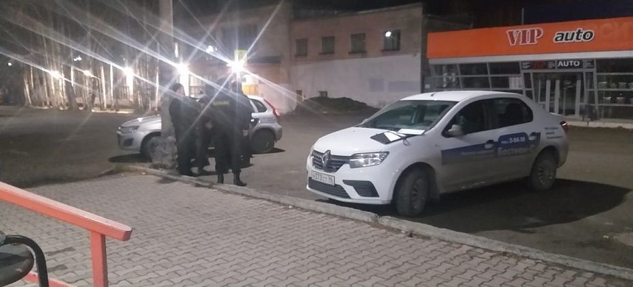 Нетрезвый серовчанин ночью пытался пробраться в магазин. Мужчину задержали