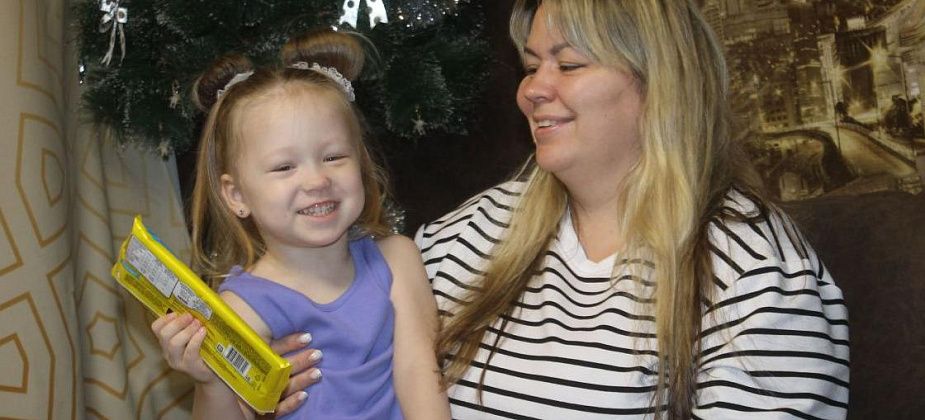 "Моему ребенку чуть ли руку не выдрали". Серовчанка рассказала, что произошло с ее дочкой в детском саду