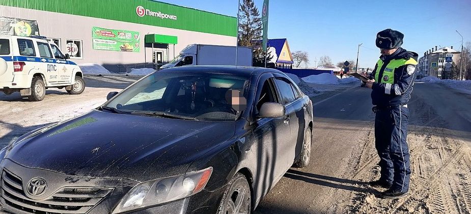 В Серове иномарка сбила юную пешеходку, которая перебегала дорогу в неположенном месте