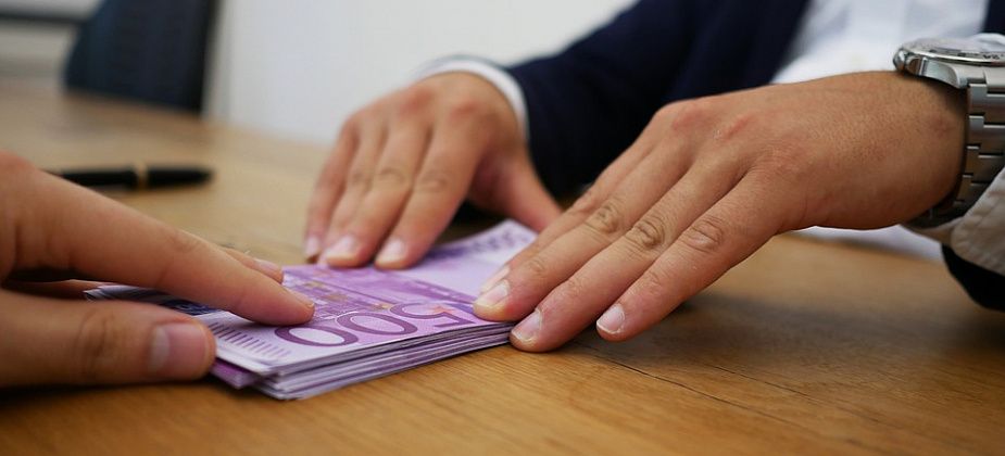 Россияне стали гораздо лояльнее относиться к теневой экономике