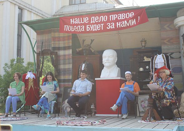 Серовский театр драмы на открытом воздухе устроил читки пьес уральских драматургов