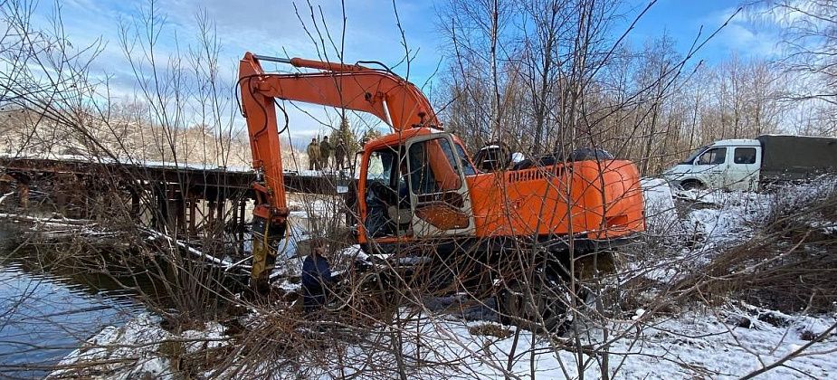 В Серове начались работы по демонтажу моста в Вятчино