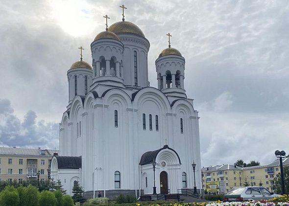 Накануне учебного года в Преображенском соборе отслужат молебен и раздадут детям школьные принадлежности