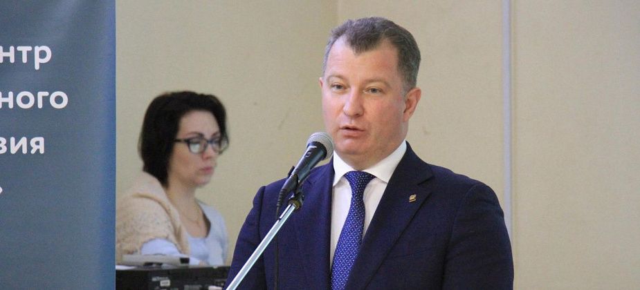 Мэр Серова проведет пресс-конференцию. Читатели, что бы вы у него спросили? 