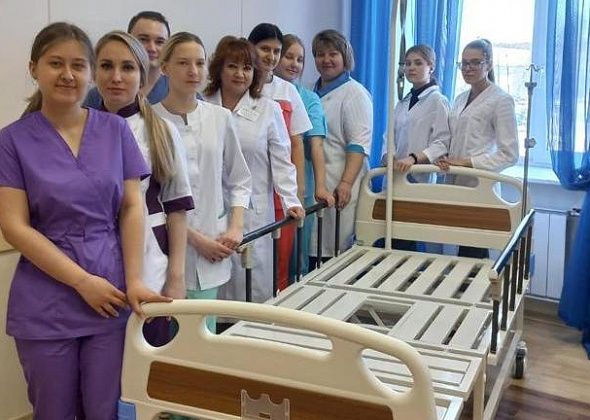 Серовская епархия передала студентам медколледжа многофункциональную кровать